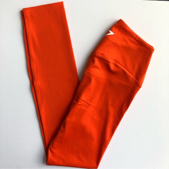 Gymshark L/XL Training Leggings & Training V Neck Sports Bra Set - Picture 7 of 10